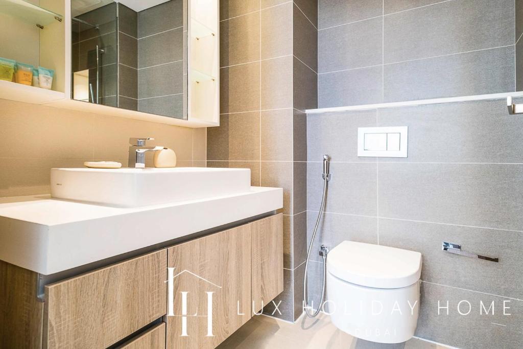 Lux Contemporary Suite With Full Marina View 6 Дубай Екстериор снимка