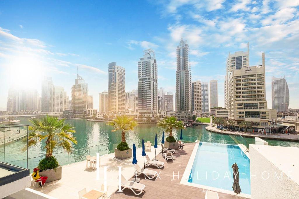 Lux Contemporary Suite With Full Marina View 6 Дубай Екстериор снимка